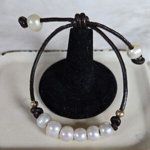 B-018-Pearl and Brown Leather Bracelet